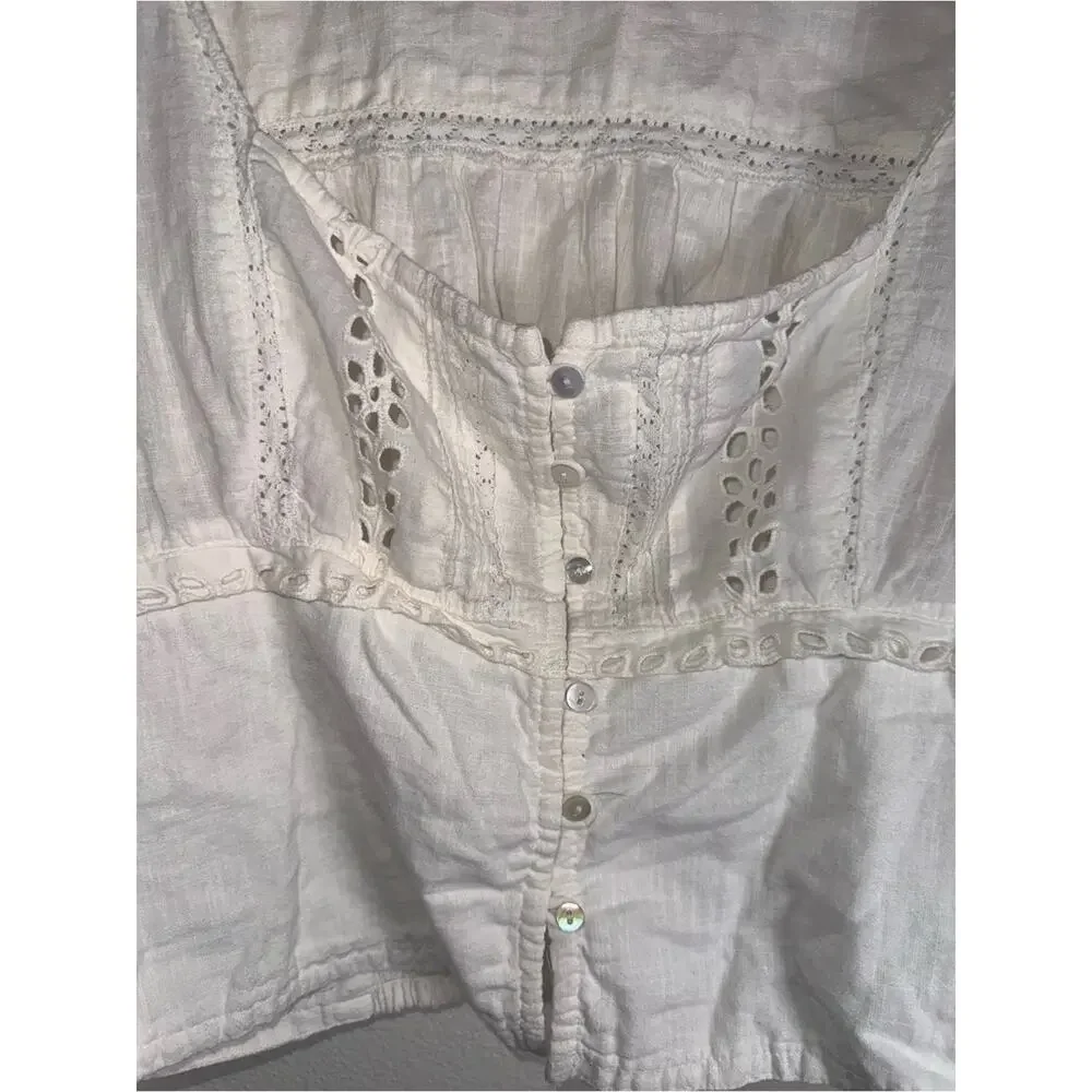 FREE PEOPLE cropped lace boho eyelet lace peasant blouse M
